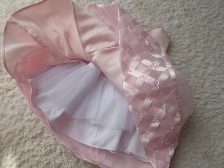 Slávnostné šatky, 92