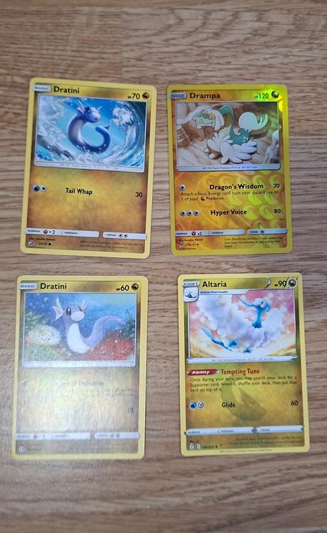 Pokemon karty 132ks, 