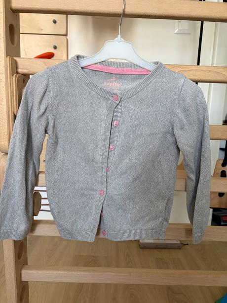 Svetrík na gombíky - nenosený, lupilu,98