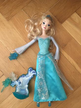 Vystrelovacia kralovna elsa frozen,