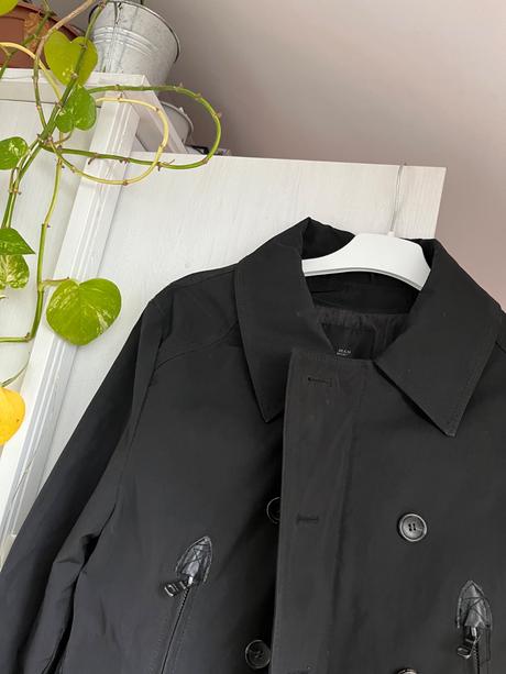 Cierna jarná bunda/ pánsky čierny trenčkot, zara,s