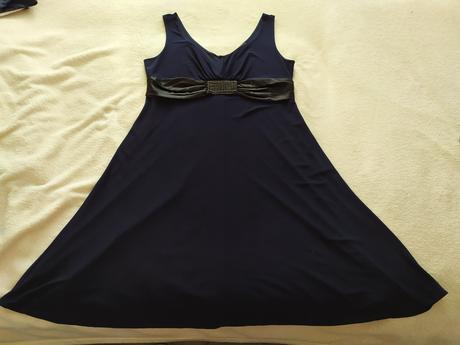 Spoločenské šaty, 48