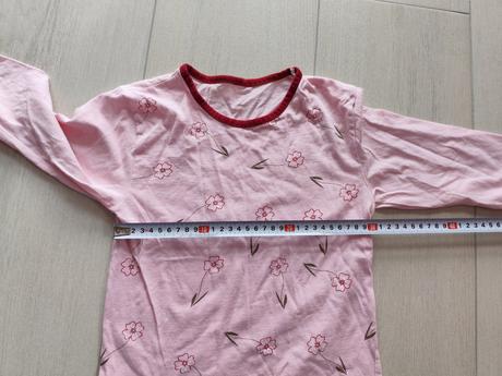 Predam dievcenske pyzamo, 