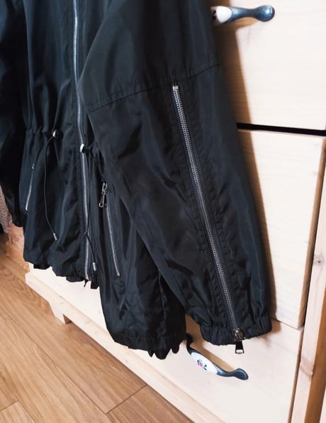 Šušťaková bunda, 146