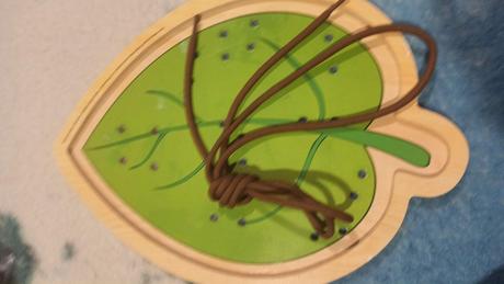 -navliekacka, list a snurka, 