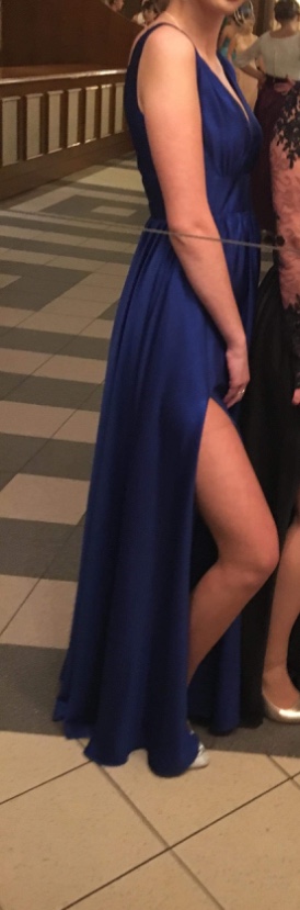 Spoločenské šaty, 36