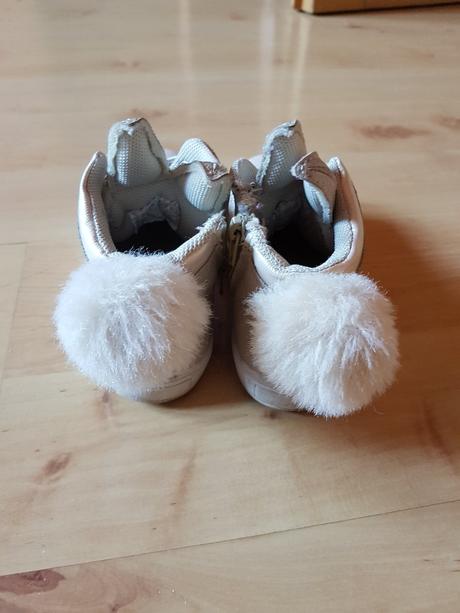 Tenisky s uskami, reserved,25