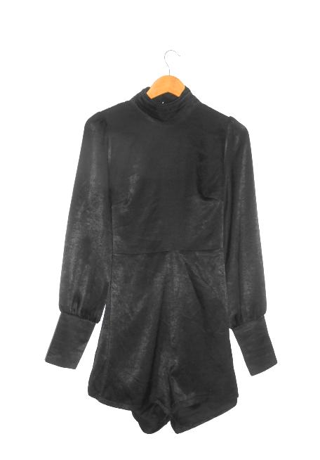 Kraťasový overal s holým chrbtom veľ.40, 40