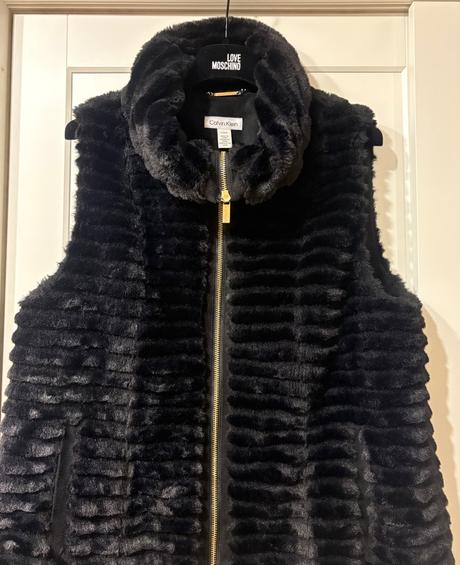 Calvin klein kožušinková vesta l z usa, calvin klein,l