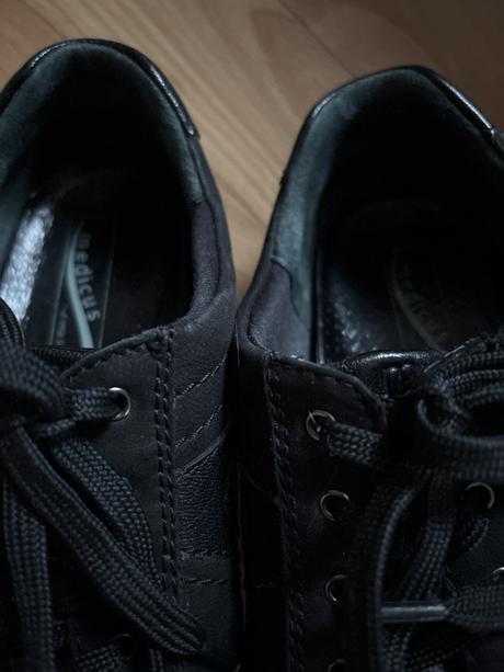 Čierne poltopánky zn.medicus, 37