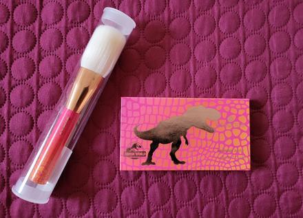 Essence jurassic world,