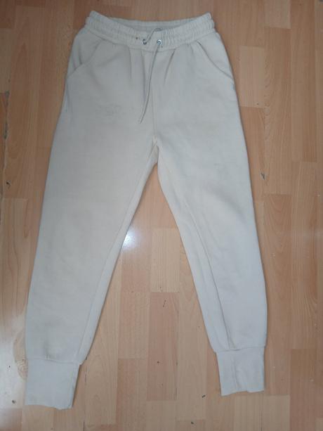 Teplaky, reserved,146