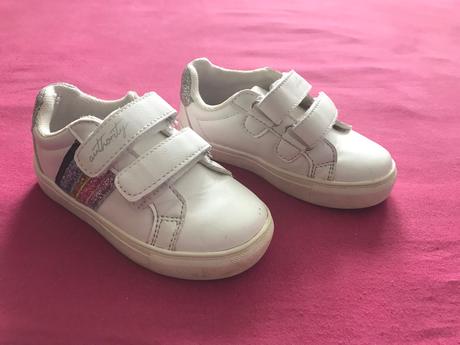 Biele trblietavé botasky, authority,25