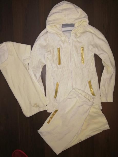 Teplakova súprava, 176