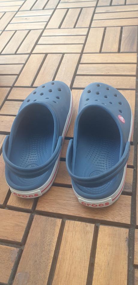 Crocs, crocs,37