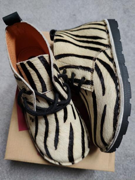 Topánky prechodné, 28