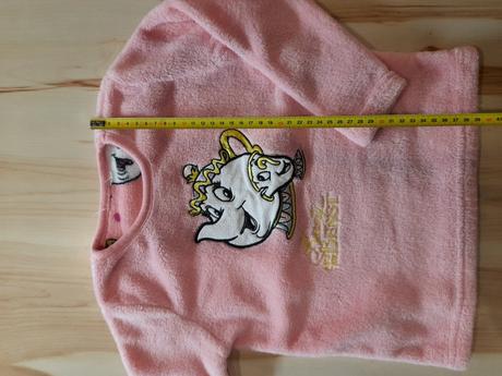 Ružová chlpatka, 98