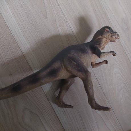 30cm dinosaur , na baterky + 1x 60cm, s krabicou,