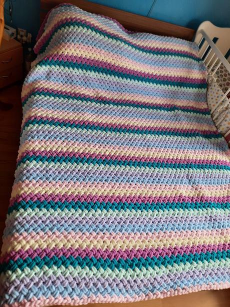 Puffy deky, prehozy,papucky..., 