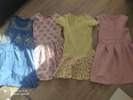 Krásne šaty 5-6rokov, 110