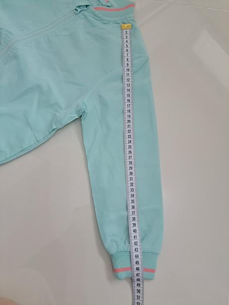 Bombera s aplikáciou na chrbáte, lupilu,116