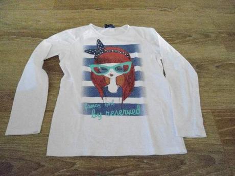 Tricko reserved, reserved,122