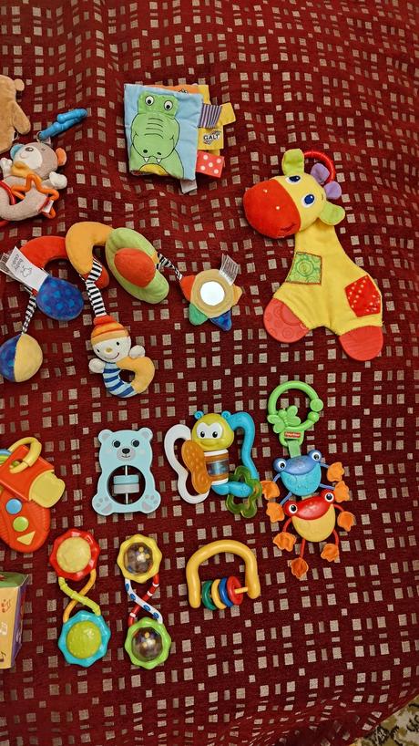 Hračky pre dieťa do 1 roka, 