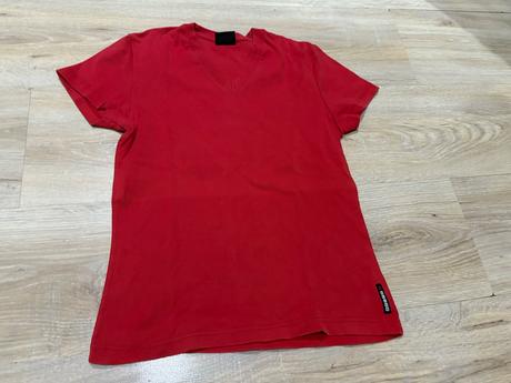 Cervene tričko s, s