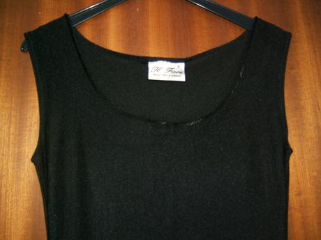 Čierne slávnostné šaty, 36