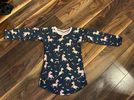 Zateplena predlzena mikina ollo vel. 104/110, 110