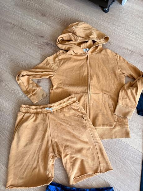 Balík oblečenia č.140, 140–152