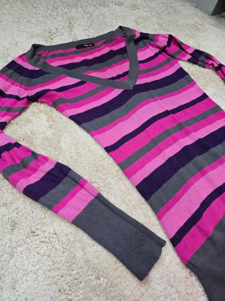 Ruzovy pasikavy svetrik, 36