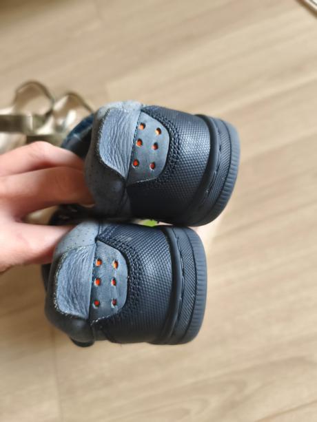 Dvoje prezuvky sandále 25 a 26vel, lasocki,25