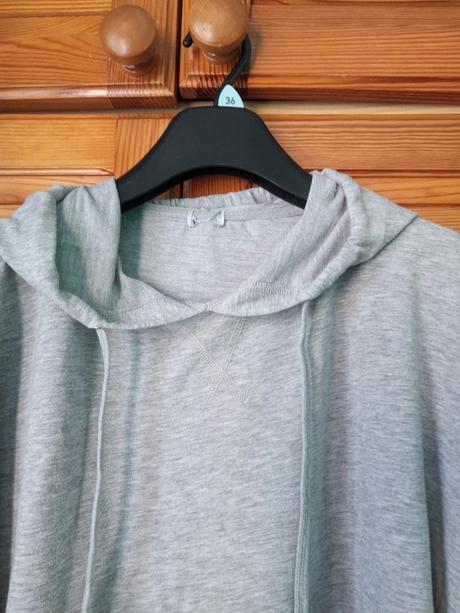 Tenka mikina next, next,m