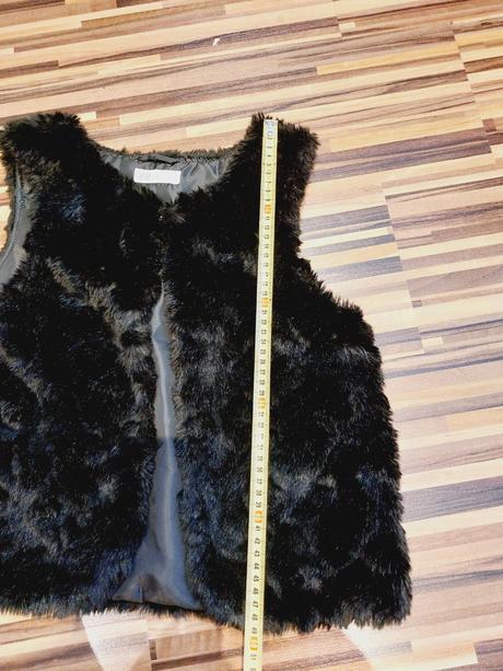 Kratšia vesta, h&m,170