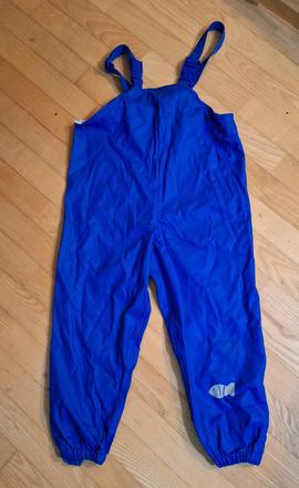 Nohavice do dazda, 110