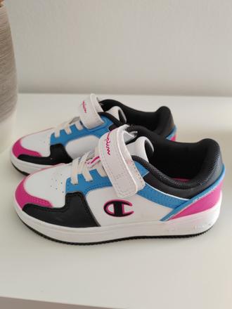 Tenisky, champion,29