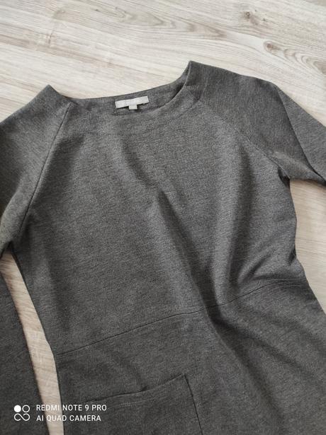 Šedé šaty, 34, gate,34