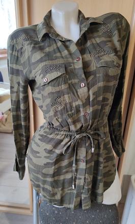 Krásna maskáčová košela s, s