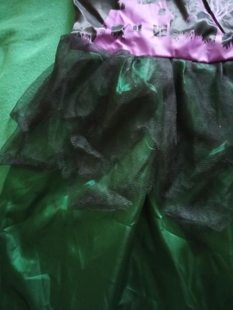 Kostým na halloween - dievča a chlapec,