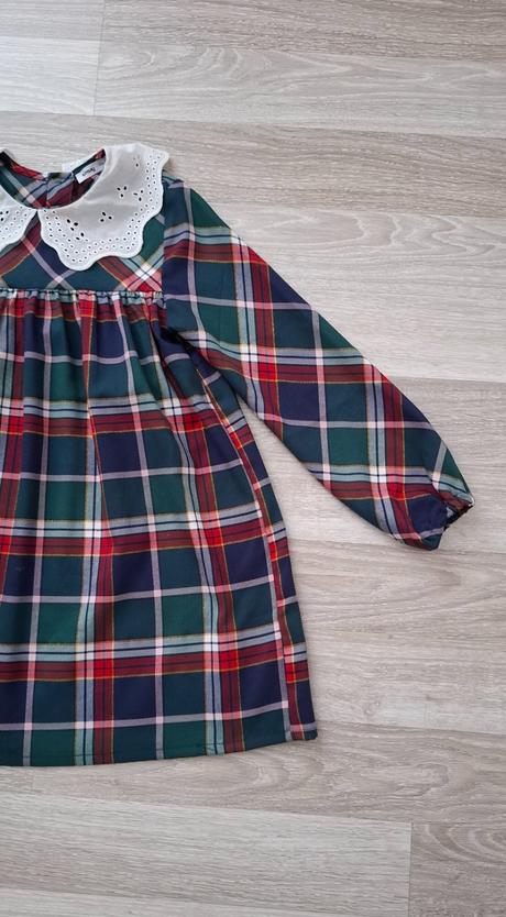 Vianočné šaty, 134