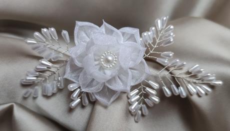 Jemná ozdoba na vlásenke, 