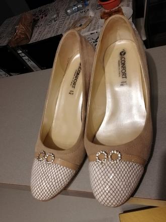 Koženné poltopánky, 40