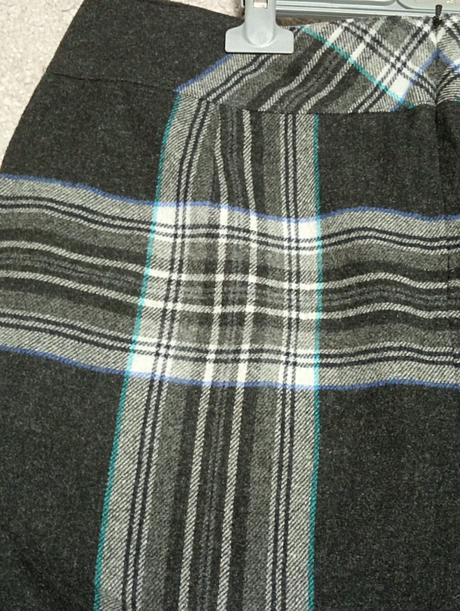 Károvaná sukňa l, l