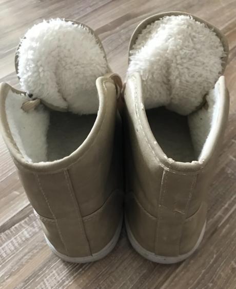 Topánky /tenisky darujem len k nákupu, 39