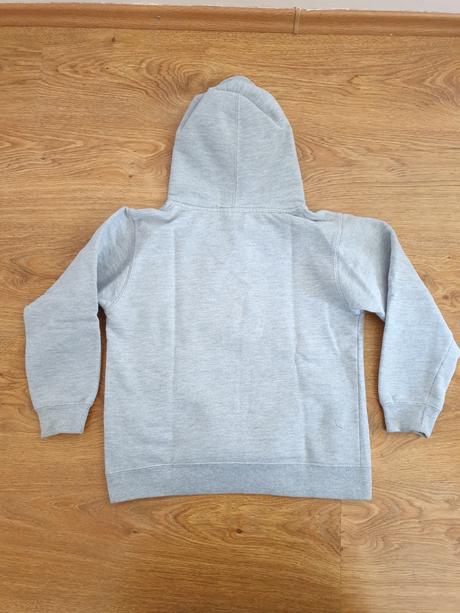 Sivá mikina- v. 122, 122