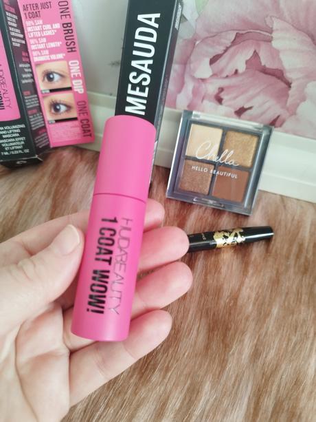 Balíček dekoratívnej kozmetiky, 