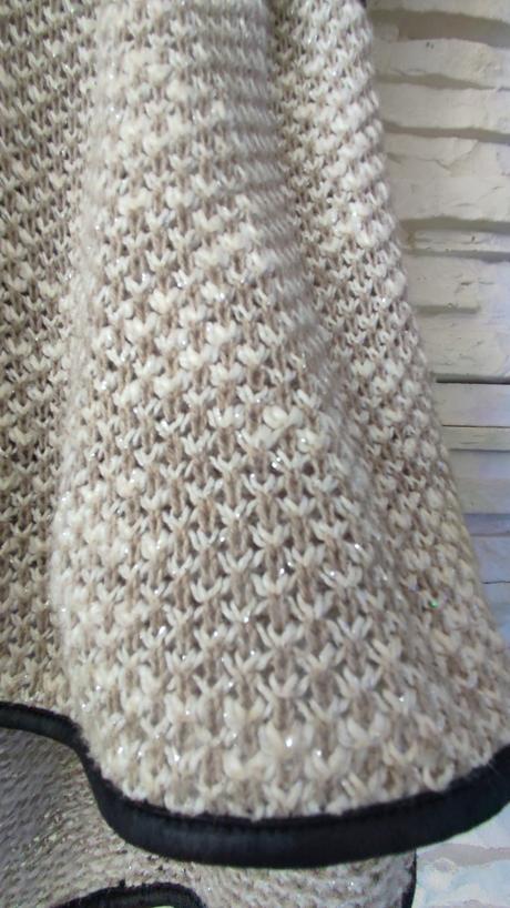 Moderný pulóver, s