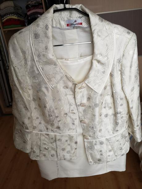 Elegantny letny kostym, 44