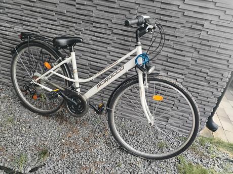 Predám dámsky bicykel v čistom a zachovalom stave., 